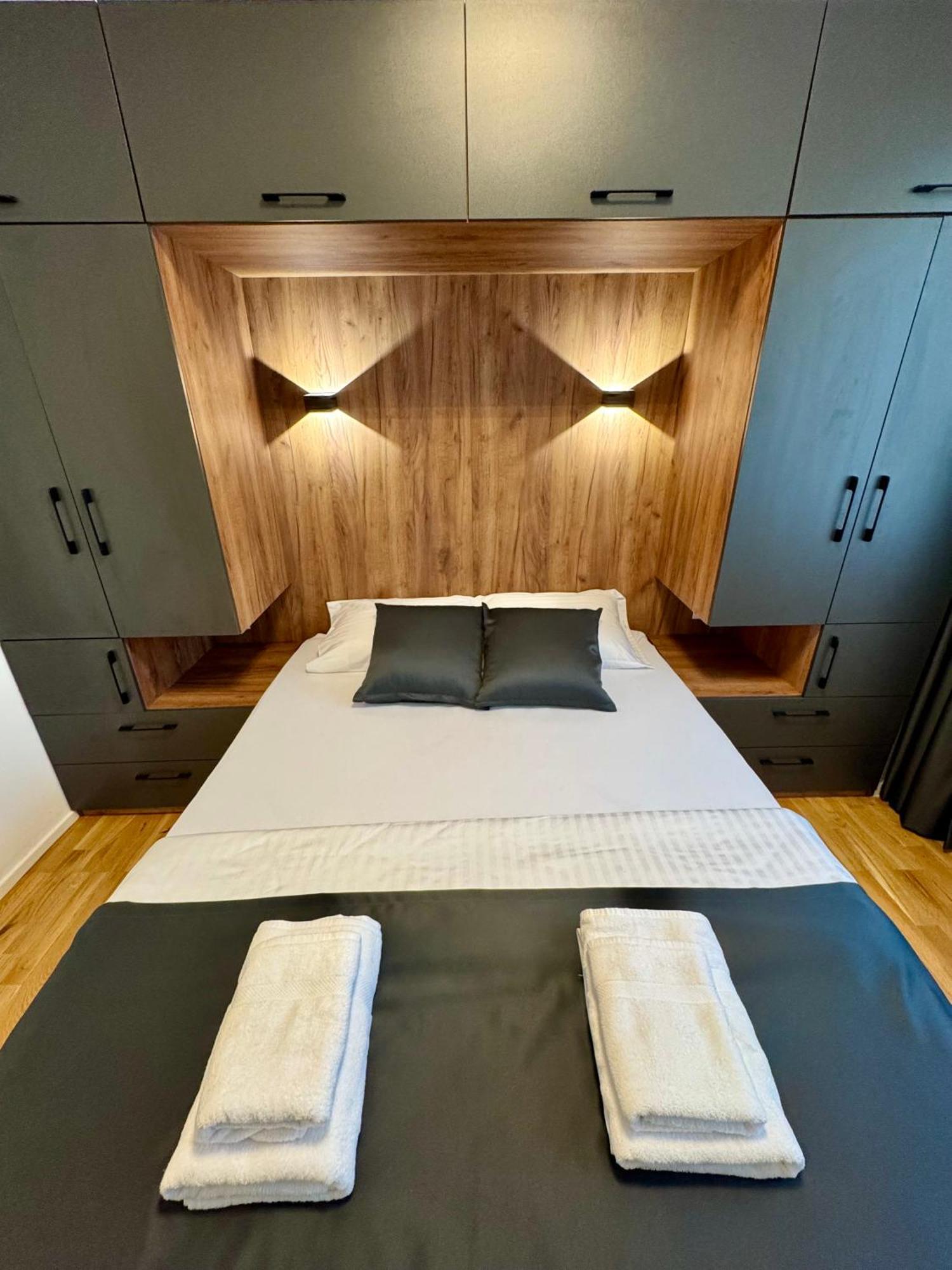 Downtown Riverside Apartments Σκόπια Εξωτερικό φωτογραφία