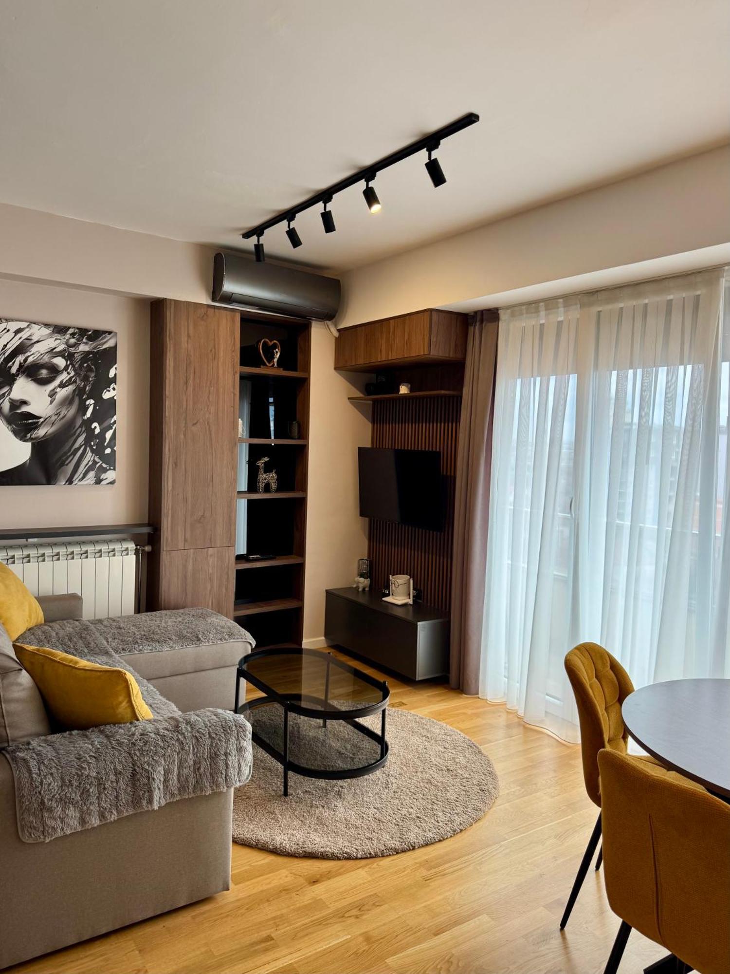 Downtown Riverside Apartments Σκόπια Εξωτερικό φωτογραφία