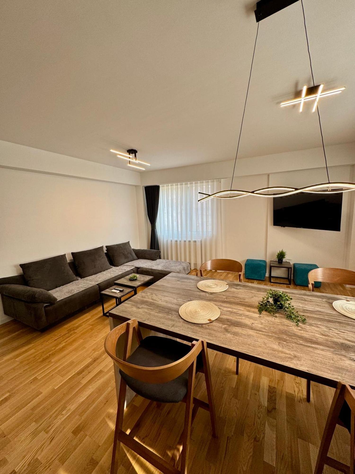 Downtown Riverside Apartments Σκόπια Εξωτερικό φωτογραφία