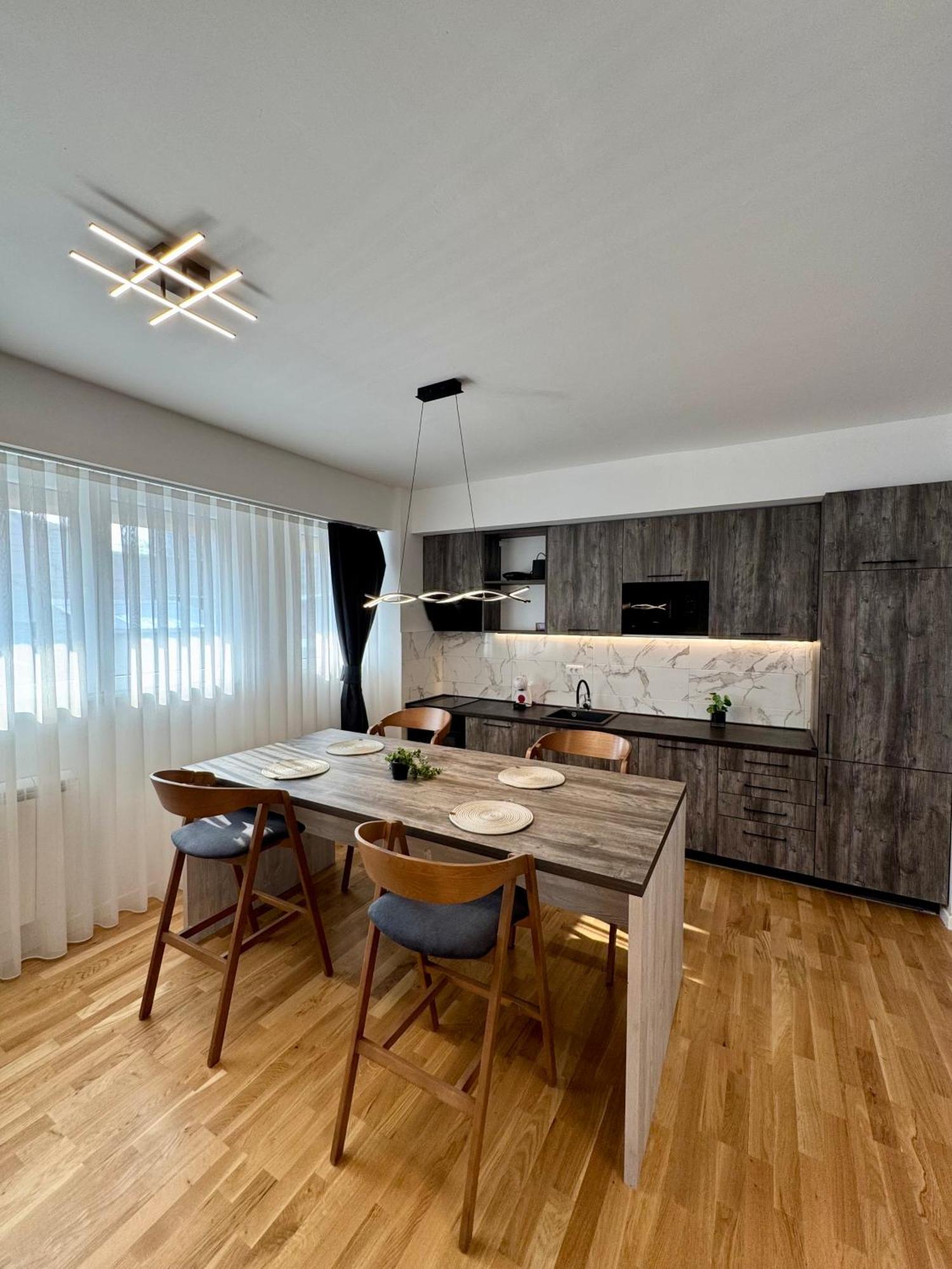 Downtown Riverside Apartments Σκόπια Εξωτερικό φωτογραφία
